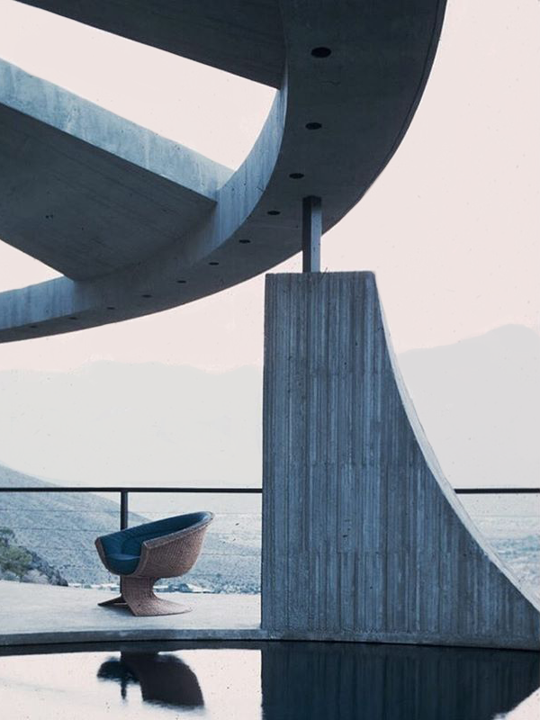 Living in Sculpture: How to furnish an iconic architectural home?