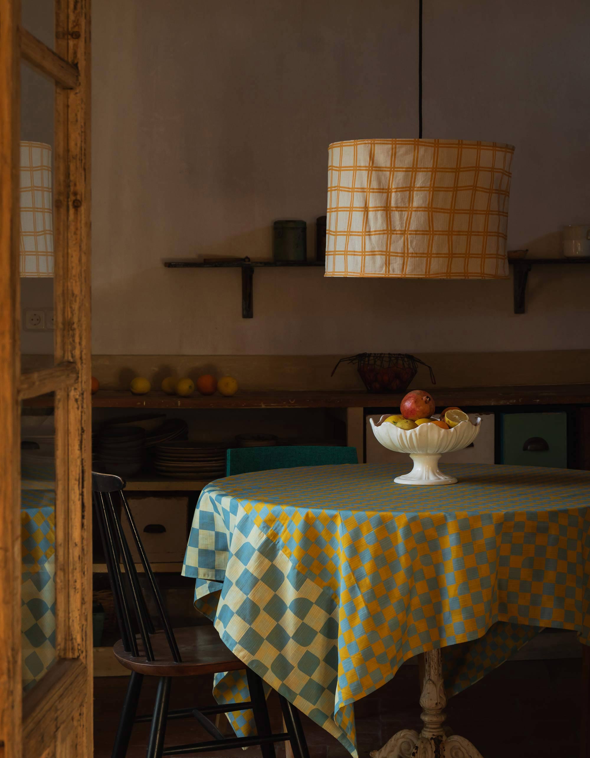 Lanterna Pendant Light